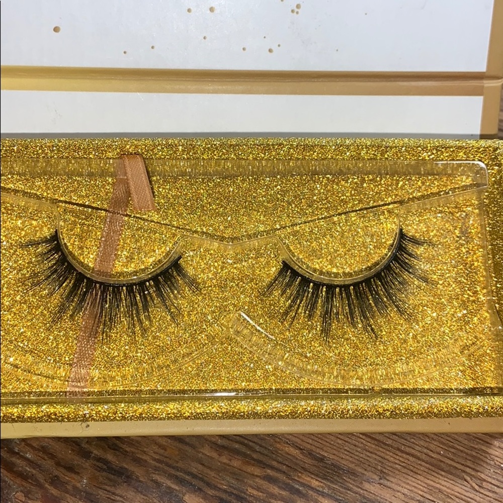 Lashaholic Luxury Lashes - Instaglam